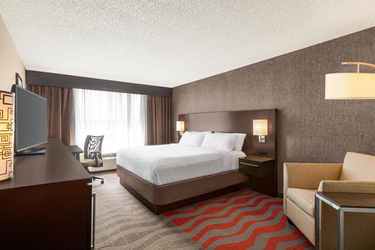 Holiday Inn Boston Bunker Hill, an IHG Hotel Somerville Exterior foto
