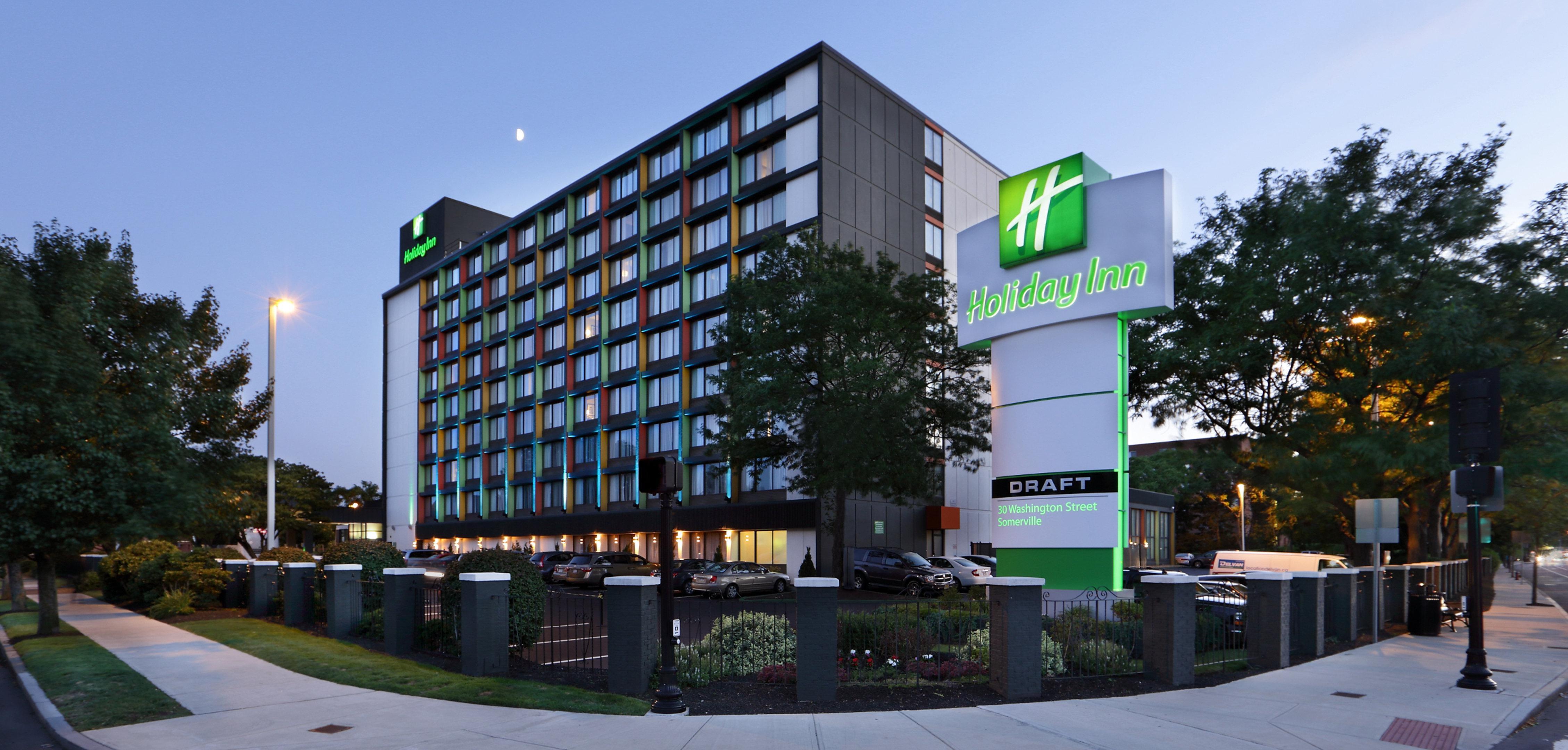 Holiday Inn Boston Bunker Hill, an IHG Hotel Somerville Exterior foto